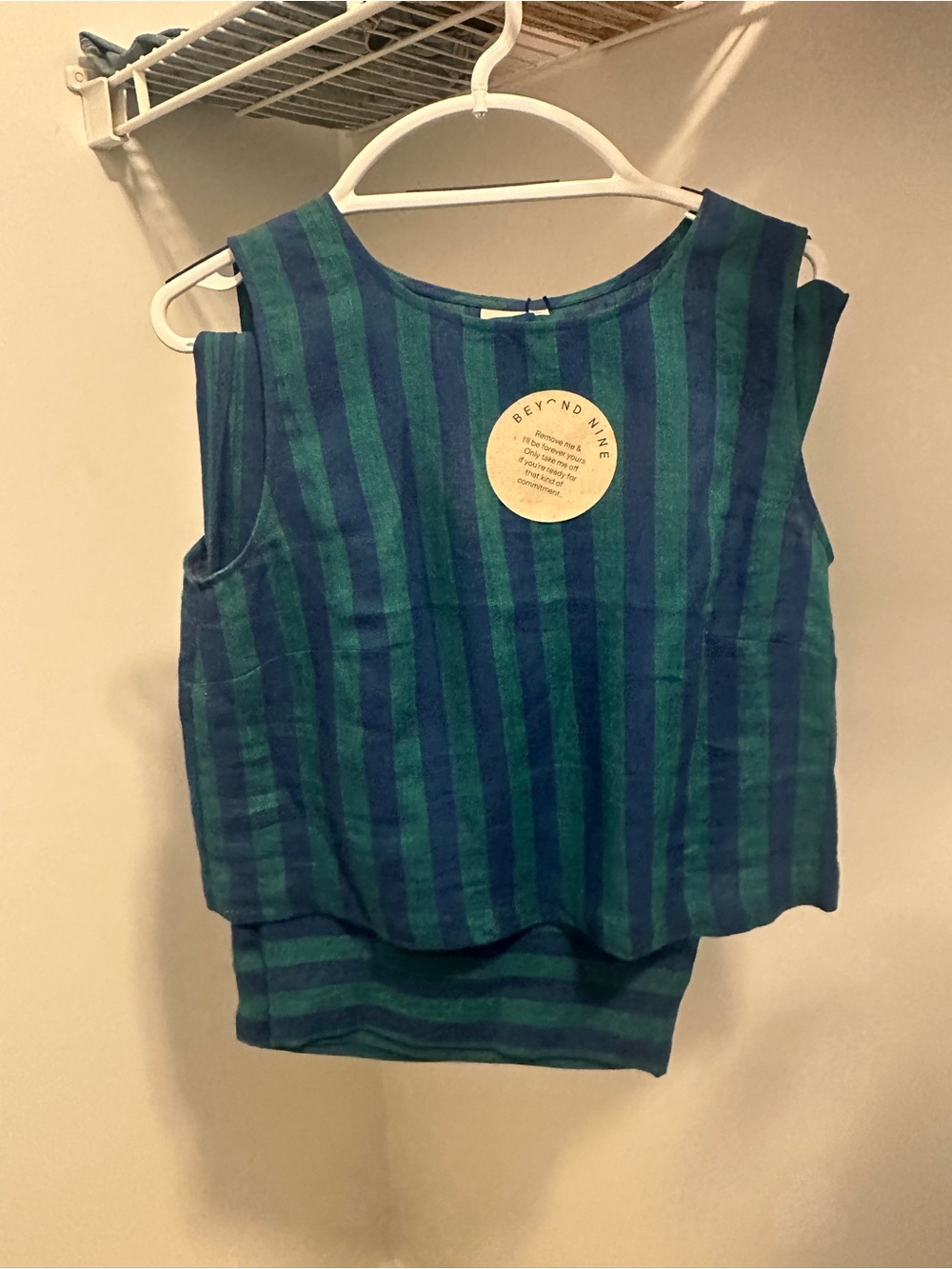 BEYOND NINE LINEN SET crop top & Bobbi pants